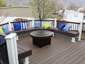 Trex Transcend Spiced Rum Deck with Built-In Benches