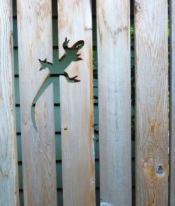 Lizard Cut-out